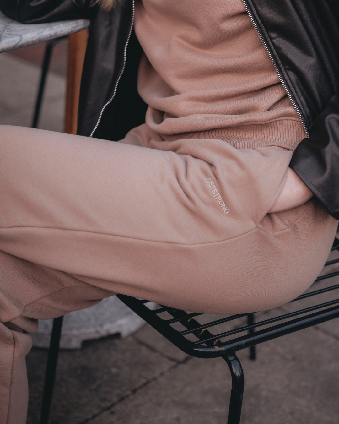 The Classic Sweatpant - Sand