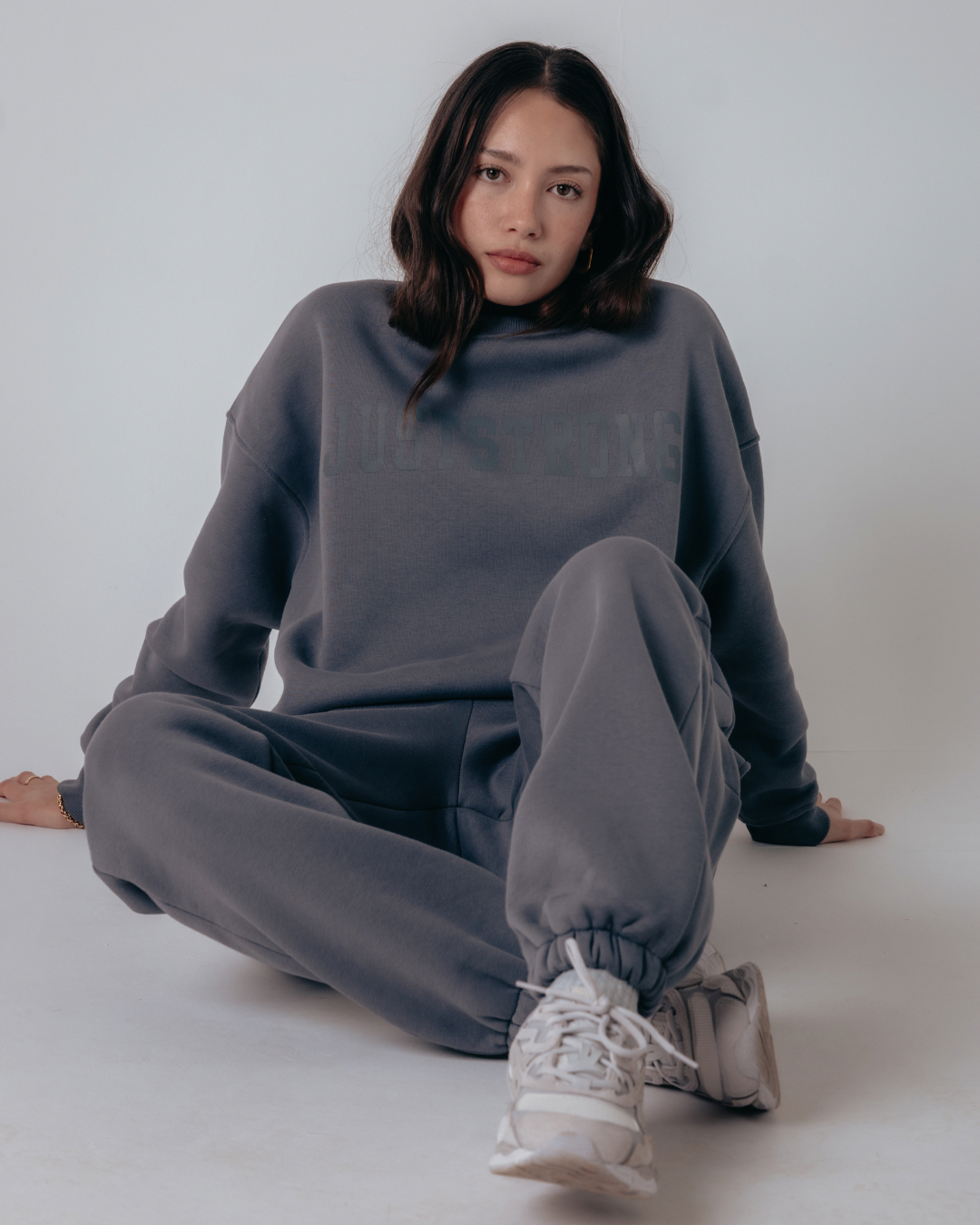 Essentials Oversized Crew - Graphite