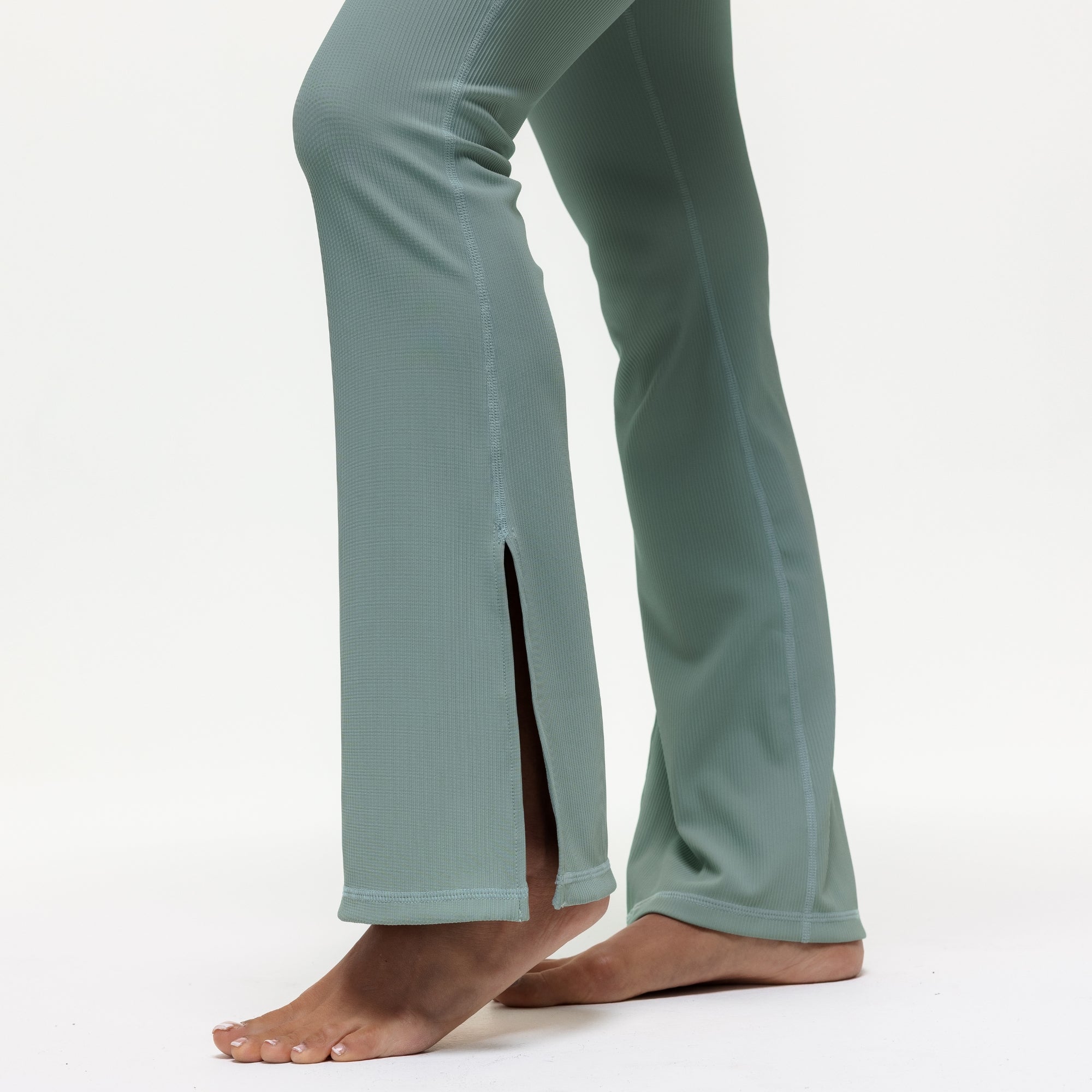Maya Ribbed Flare Leggings - Seamoss