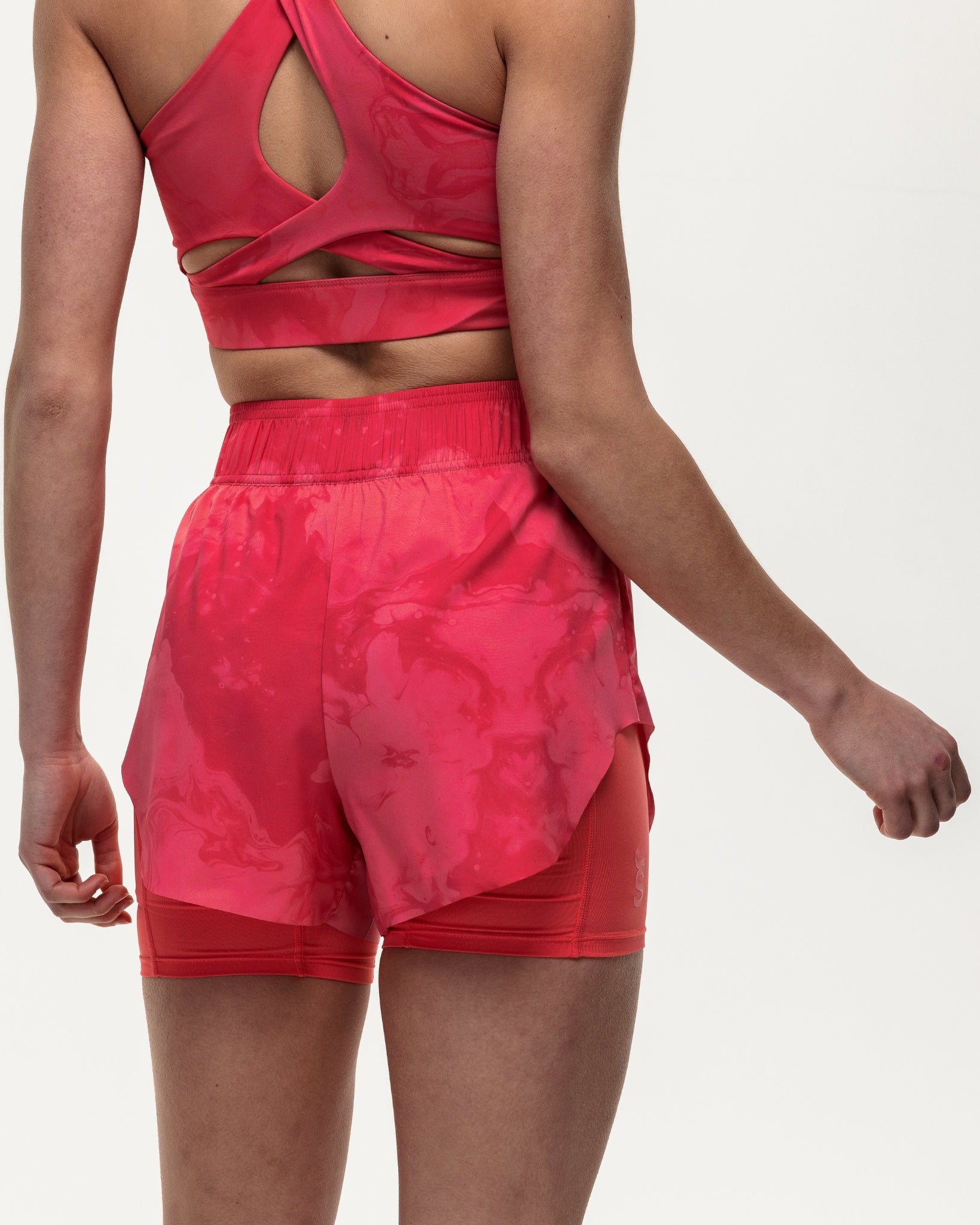 Run The Distance 2-in-1 Shorts - Coral Marble